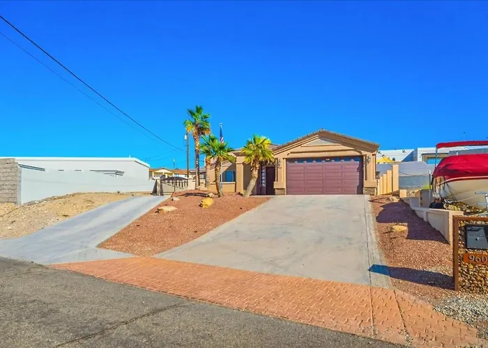 Huntington Palace W Casita - Pool, Bbq, Garage